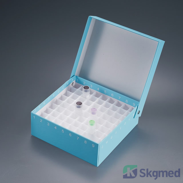 Cryoboxes de papel&atilde;o com grade pl&aacute;stica de 81 po&ccedil;os (flip, coloridas)